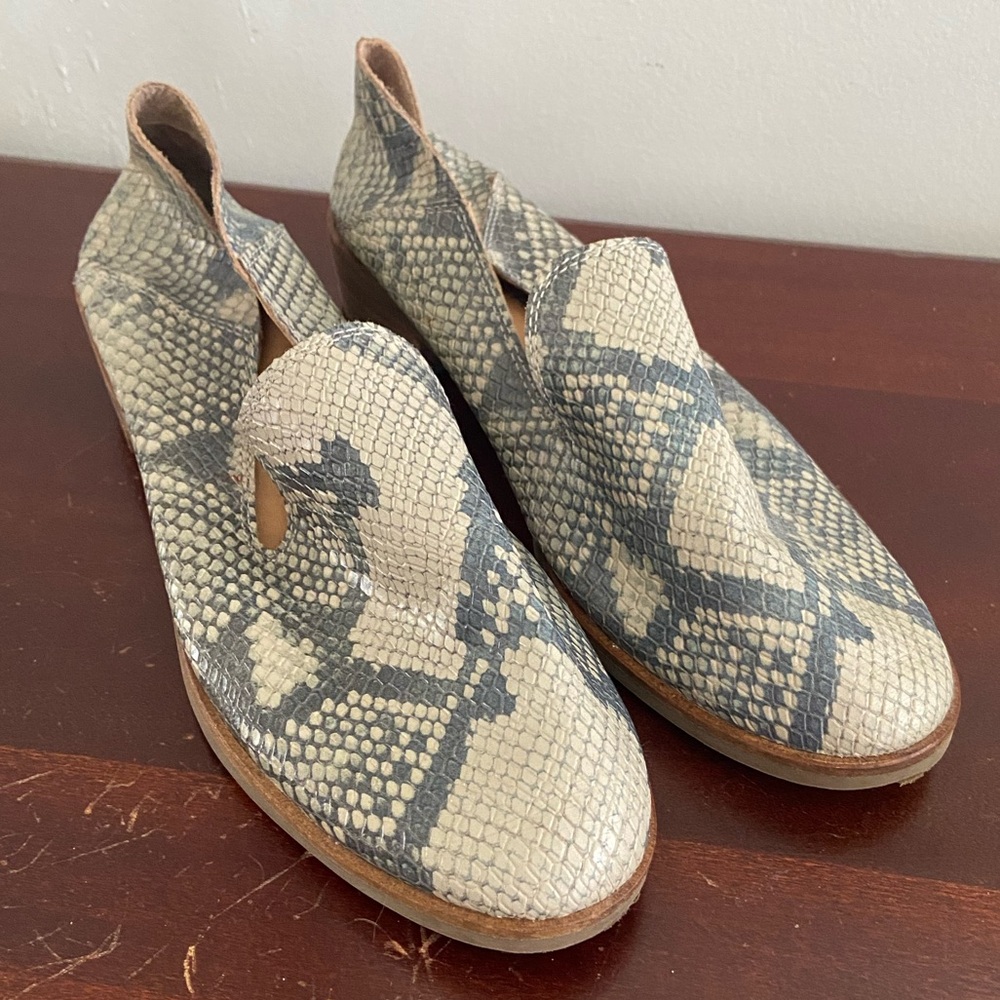 Lucky Brand Leather Cahill Chinchilla Slither Loafer Shoe Size 6M